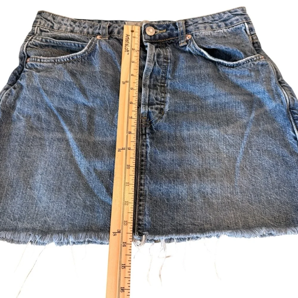 We the Free Women's 30 Button Fly Frayed Hem 100% Cotton Denim Skirt Back Buckle - Picture 5 of 9